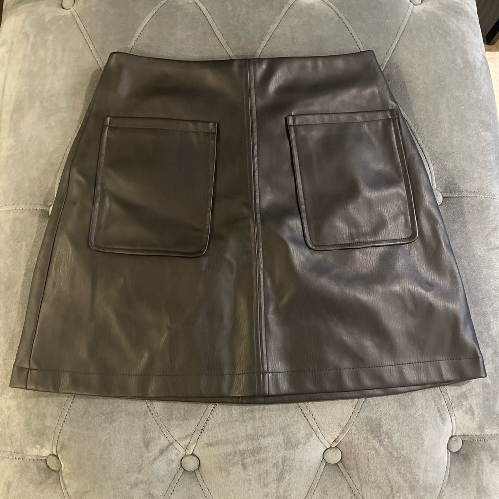 Anthropology MaEve-  front pocket A line leather skirt